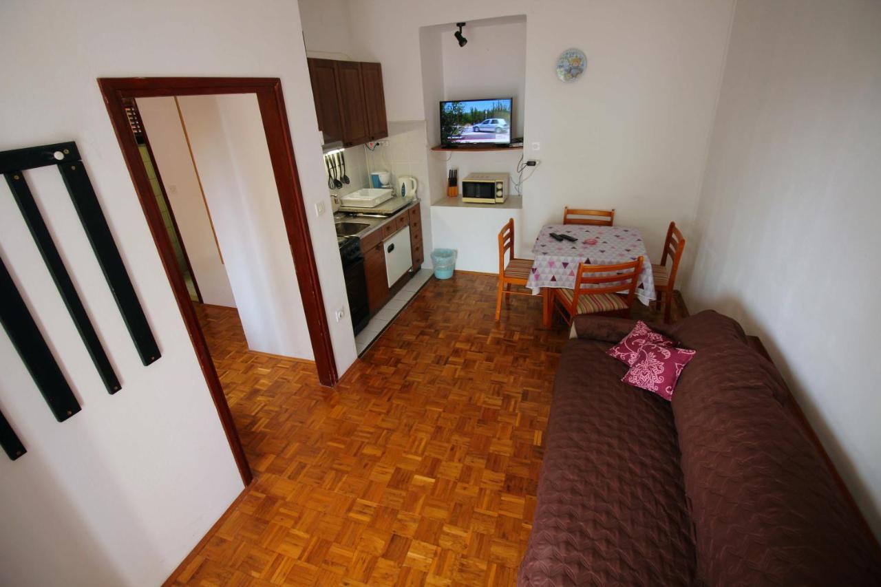 Guesthouse Marija Novi Vinodolski Eksteriør bilde