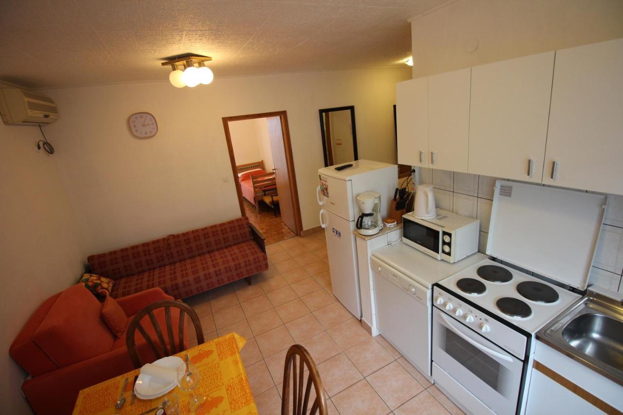 Guesthouse Marija Novi Vinodolski Eksteriør bilde