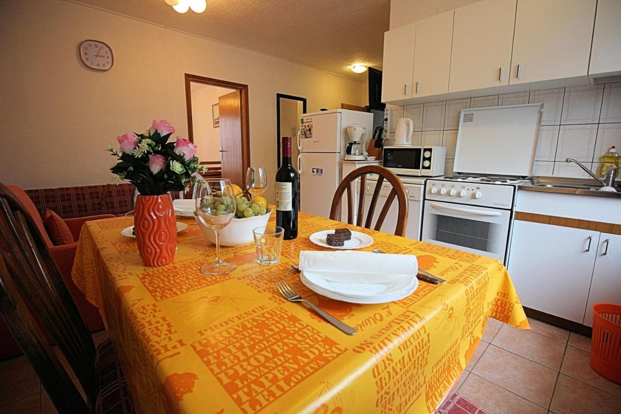 Guesthouse Marija Novi Vinodolski Eksteriør bilde