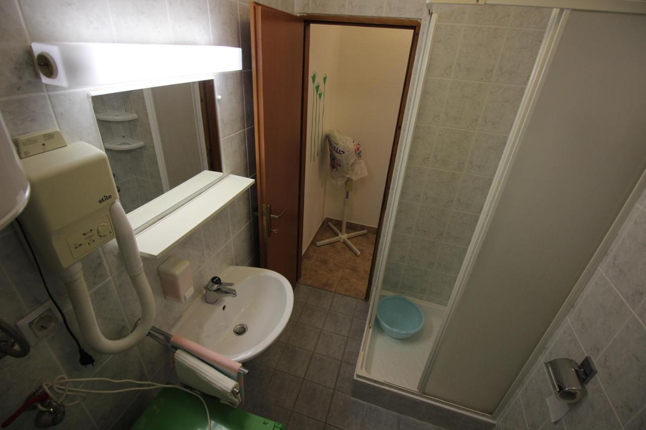 Guesthouse Marija Novi Vinodolski Eksteriør bilde